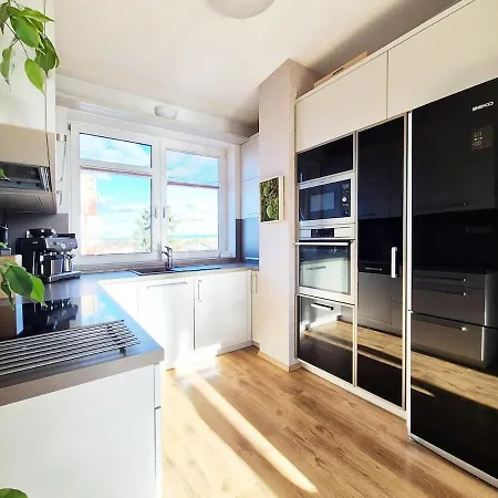 Luxurious, Floral Penthouse Terrace&sauna Hradec Králové
