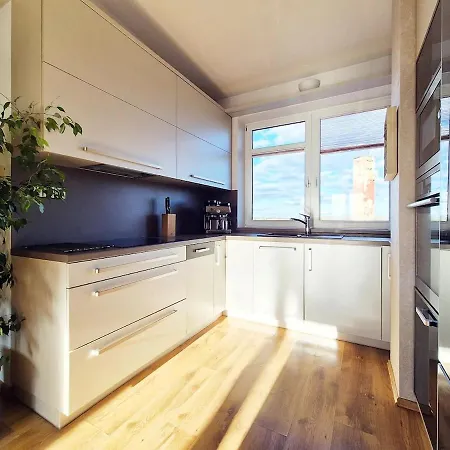 Luxurious, Floral Penthouse Terrace&sauna * Hradec Králové