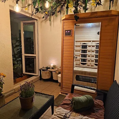 Luxurious, Floral Penthouse Terrace&sauna